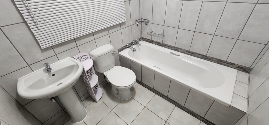 3 Bedroom Property for Sale in Uitsig Free State